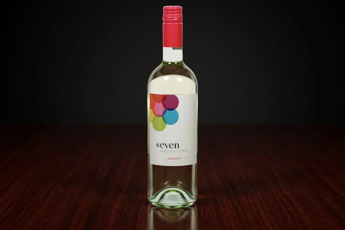 Seven Daughters Moscato, Italy